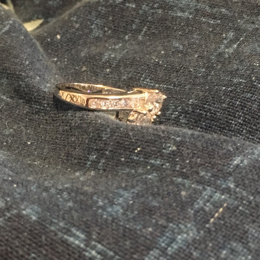 Cute little ring!